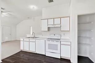 804 Castlewick Ct, Arlington, TX 76018 - Photo 9