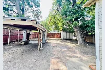 425 Grandview Avenue, Dallas, TX 75223 - Photo 21