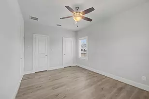 704 18th St, Plano, TX 75074 - Photo 23