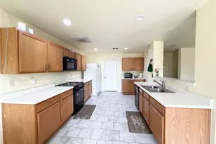 8917 Preakness Cir, Fort Worth, TX 76123 - Photo 5