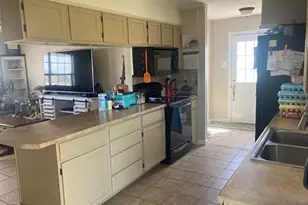 795 Dove Hill Ln, China Spring, TX 76633 - Photo 9