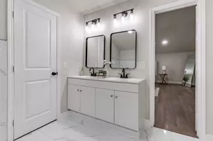 613 Freeman Dr, Garland, TX 75040 - Photo 17