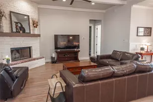 230 Low Bird Ln, Waxahachie, TX 75167 - Photo 9