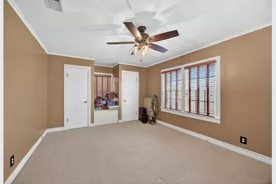 2525 Goldenrod Avenue, Fort Worth, TX 76111 - Photo 11