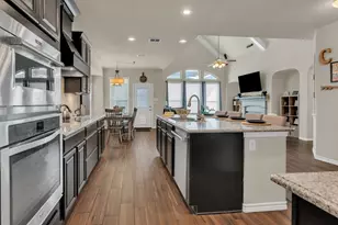 8732 Running River Ln, Fort Worth, TX 76131 - Photo 11