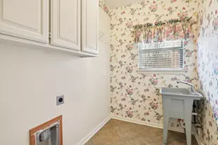 4519 Edge Creek Ln, Arlington, TX 76017 - Photo 11