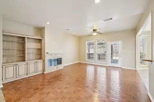 4519 Edge Creek Ln, Arlington, TX 76017 - Photo 5