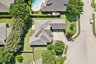 2509 Woodstone Court, Flower Mound, TX 75022 - Photo 5