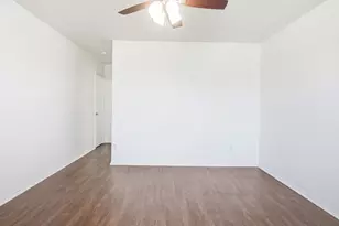 1246 Yukon Dr, Glenn Heights, TX 75154 - Photo 17