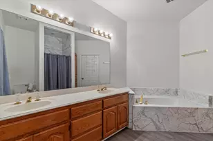 1021 Crestwood Ct, DeSoto, TX 75115 - Photo 25