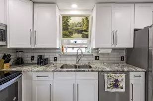 2740 Maceo Cir, Dallas, TX 75216 - Photo 9