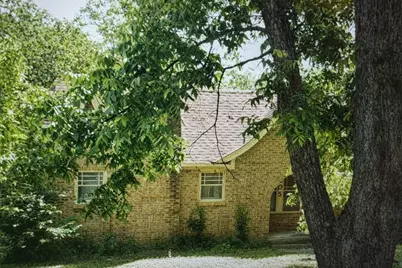 205 Bellevue Drive, Cleburne, TX 76033 - Photo 1