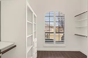 8526 Kingsley Cir, Granbury, TX 76049 - Photo 7