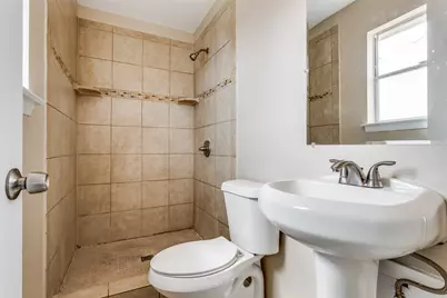 605 Rosewood Hills Drive, Garland, TX 75040 - Photo 19