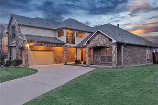 2911 Velero Dr, Grand Prairie, TX 75054 - Photo 1