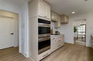 21 Cliffside Dr, Edgecliff Village, TX 76134 - Photo 13