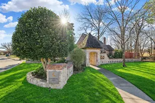 201 Stonington Ln, Colleyville, TX 76034 - Photo 3