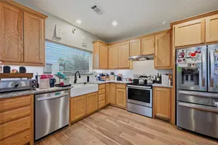 812 Quail Creek Cir, Pottsboro, TX 75076 - Photo 11