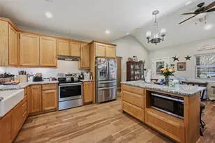 812 Quail Creek Cir, Pottsboro, TX 75076 - Photo 13