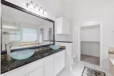 4704 Ericksen Drive, Carrollton, TX 75010 - Photo 21