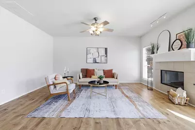 4704 Ericksen Drive, Carrollton, TX 75010 - Photo 9