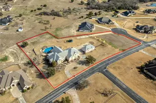 113 Club House Dr, Weatherford, TX 76087 - Photo 3