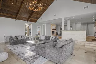 113 Club House Dr, Weatherford, TX 76087 - Photo 11