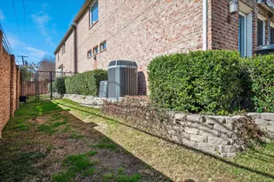 5932 Preston Gate Ct, Dallas, TX 75230 - Photo 25