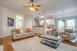 6425 Greenbriar Ln, Fort Worth, TX 76132 - Photo 9