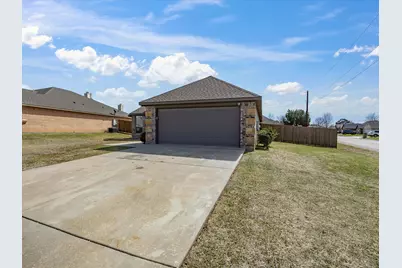 1500 Christi Ln, Graham, TX 76450 - Photo 3