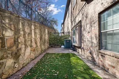 554 Rockingham Drive, Irving, TX 75063 - Photo 35