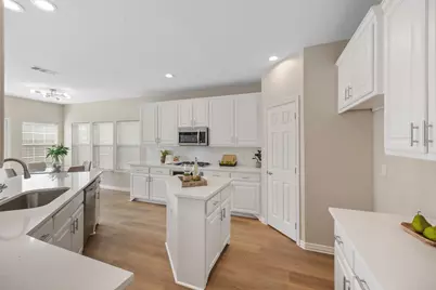 12003 Yoakum Drive, Frisco, TX 75035 - Photo 11