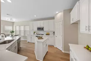 12003 Yoakum Dr, Frisco, TX 75035 - Photo 11