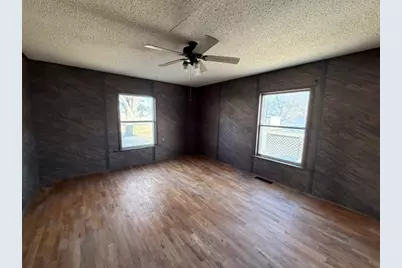 822 Santa Fe Avenue, Canadian, TX 79014 - Photo 17