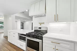 8570 Sweetwood Dr, Dallas, TX 75228 - Photo 11