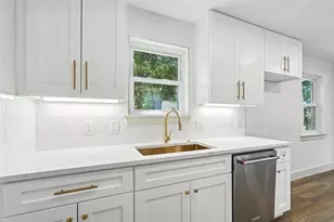 8570 Sweetwood Dr, Dallas, TX 75228 - Photo 13