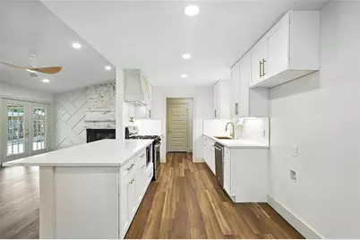 8570 Sweetwood Drive, Dallas, TX 75228 - Photo 9