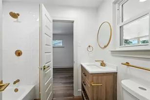 8570 Sweetwood Dr, Dallas, TX 75228 - Photo 19