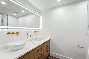 8570 Sweetwood Dr, Dallas, TX 75228 - Photo 17