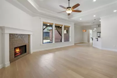 5919 Dry Creek Lane, Arlington, TX 76017 - Photo 9