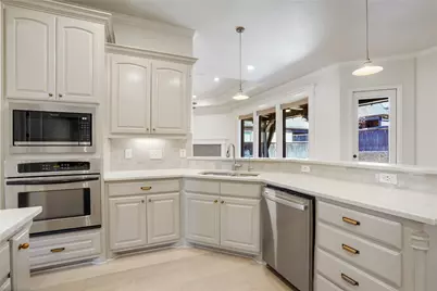 5919 Dry Creek Lane, Arlington, TX 76017 - Photo 15