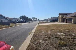 15525 Escapade St, , TX 78418 - Photo 3