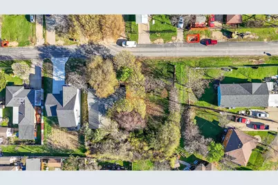 4444 Marcell Avenue, Dallas, TX 75211 - Photo 3