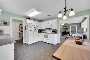 211 Walker Ct N, Waxahachie, TX 75167 - Photo 17