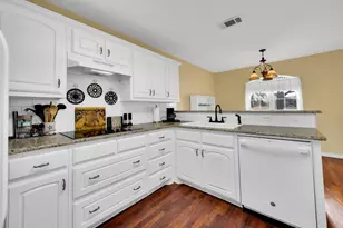 211 Walker Ct N, Waxahachie, TX 75167 - Photo 13