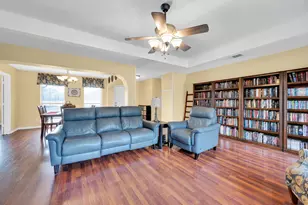 211 Walker Ct N, Waxahachie, TX 75167 - Photo 11