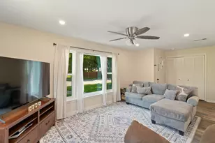 1424 Bowie Dr, Corsicana, TX 75110 - Photo 5