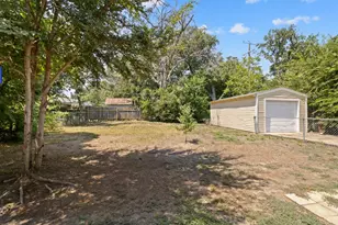 1424 Bowie Dr, Corsicana, TX 75110 - Photo 21