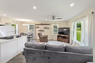 1424 Bowie Dr, Corsicana, TX 75110 - Photo 7