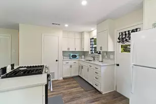 1424 Bowie Dr, Corsicana, TX 75110 - Photo 9